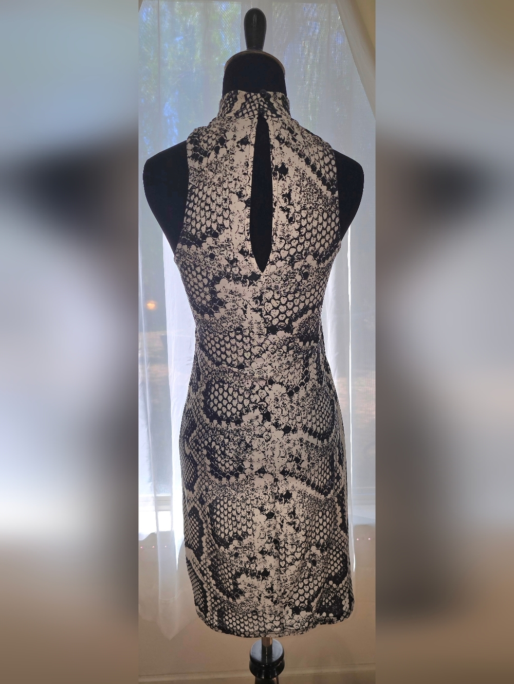 VENUS Black and Cream Strapless Printed Sheath Dress